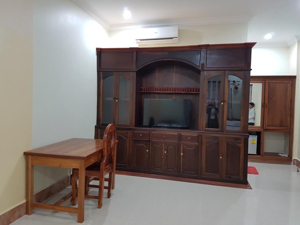 Samnop Samnang Guesthouse Kampot Luaran gambar